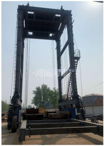 美國-液壓集裝箱跨運車-SC41t-6.3m